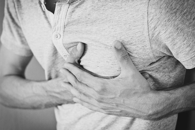 3. Jak rozlišit benigní problémy od potenciálně vážných příčin bolesti v jednom prsu