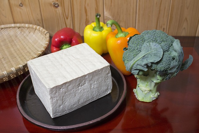 Právě si prohlížíte Cviklové Rizoto s Tofu: Lahodná veganská volba
