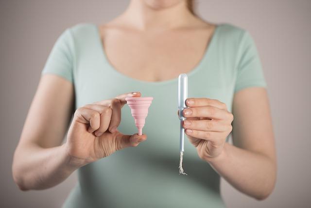 4. Přirozené ⁤prostředky⁢ pro‌ regulaci menstruace: ⁢Cviky, ⁤které pomáhají při narušeném cyklu