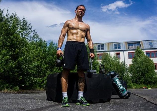 Hiit Trénink v Posilovně: Rozbijte Svůj Limit!