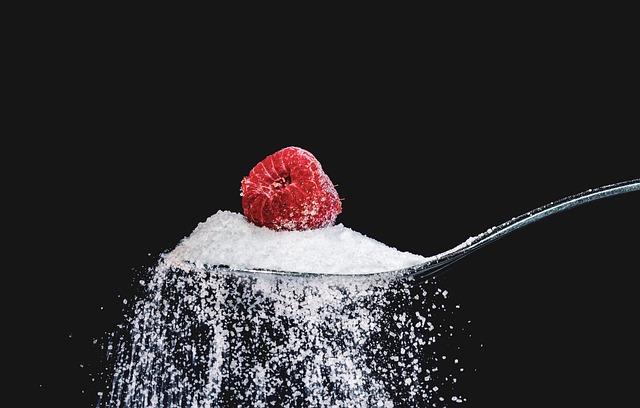 - ⁤Tipy na snížení příjmu cukru v každodenní stravě